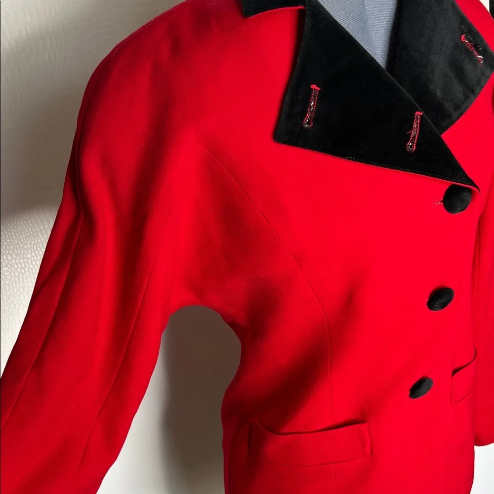Vintage Christian Dior Red Women's Wool and Velvet Blazer - Picture 3 of 14